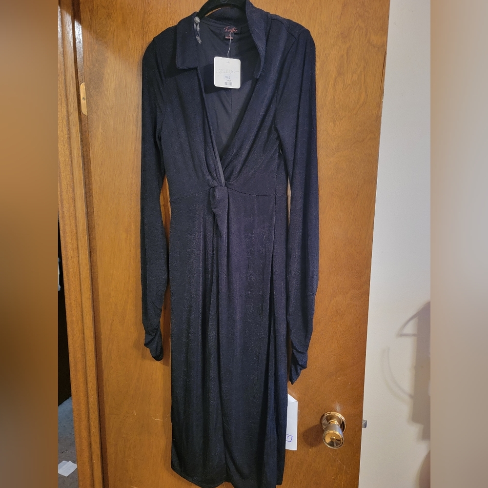 Nwt Black bodycon dress Large.